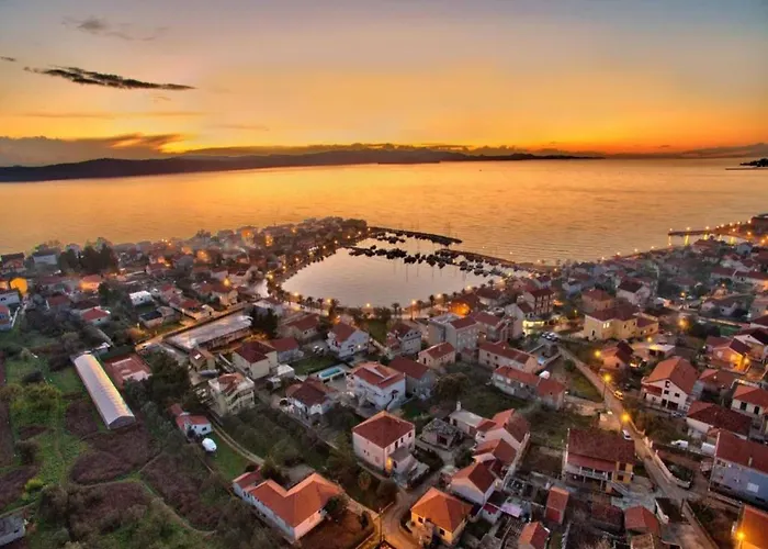 Tatil Evi Scenic In Near Sea *