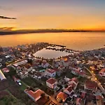 Scenic In Near Sea Бибинье