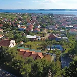Дом отдыха Scenic In Near Sea Бибинье