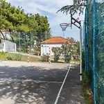 Scenic In Near Sea Дом отдыха Бибинье