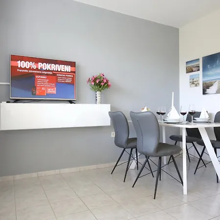 Scenic In Near Sea * Bibinje