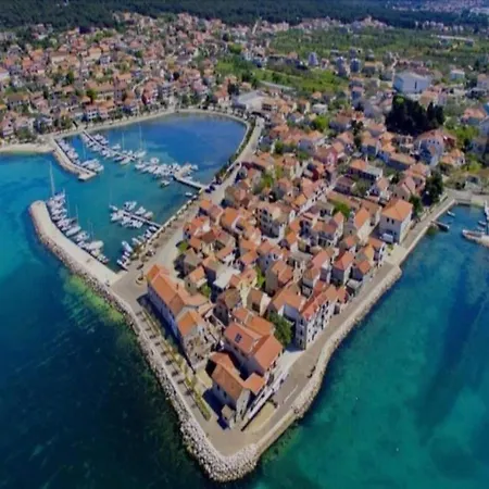 Scenic In Near Sea Ferienhaus