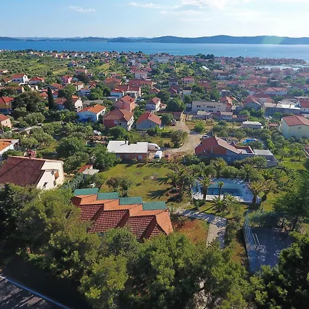 Ferienhaus Scenic In Near Sea Bibinje