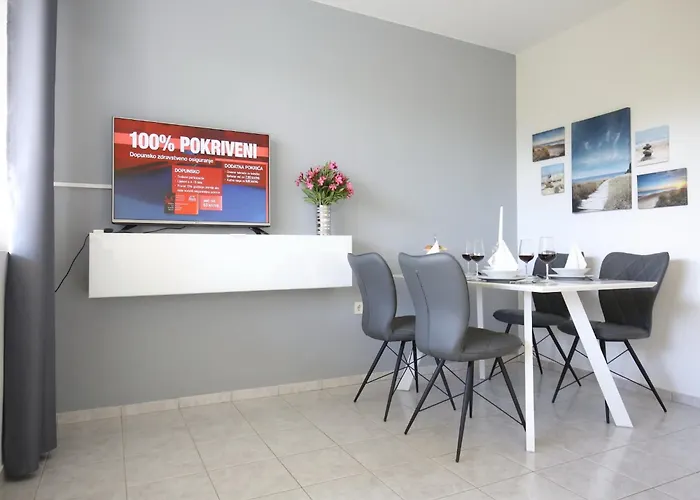 Scenic In Near Sea * 比比涅