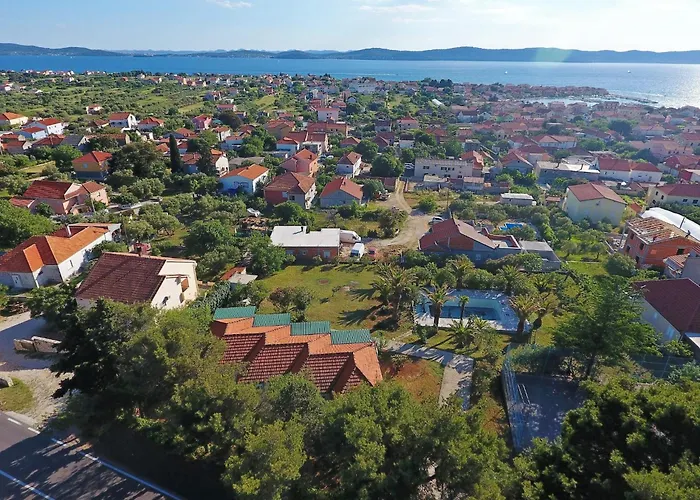 Casa de Férias Scenic In Near Sea Bibinje